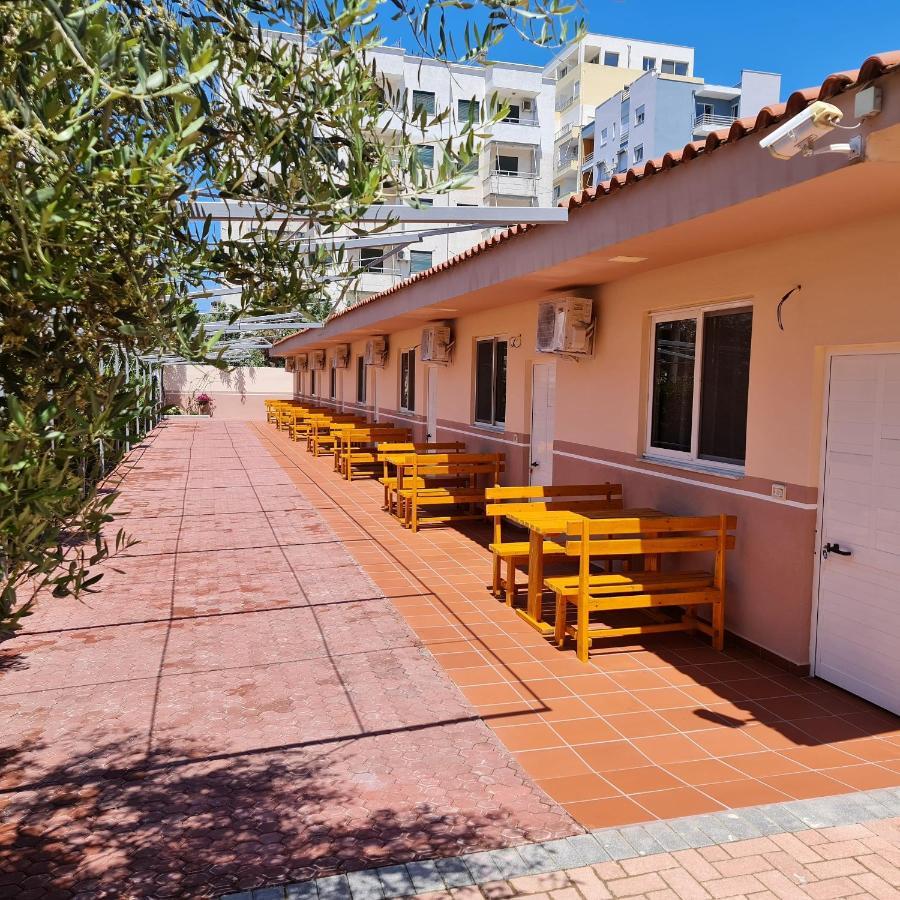 Vila Ivina Durrës Exterior foto